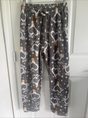 Women’s Gray Fleece Pajama Pants with Heart Print Cozy Fleece Winter Warm Cute